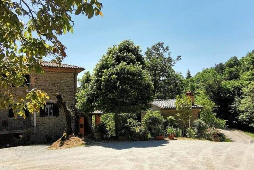 Casa vacanza per soggiorni brevi con giardino panoramico a Città di Castello